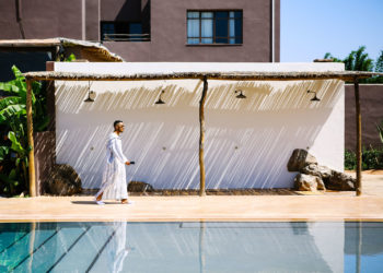 How Would You Dress If You Weren’t Online?