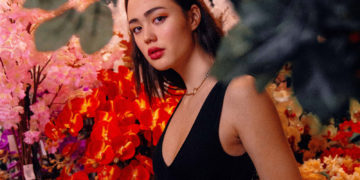 Kendall Jenner’s Birkenstocks Have Gone International